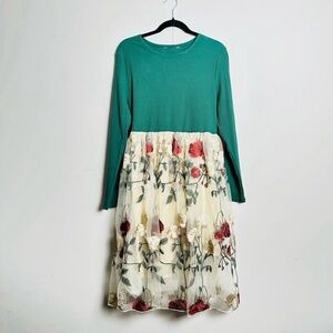 Green dress w/full tulle skirt w/embroidered flowers boho festival ready